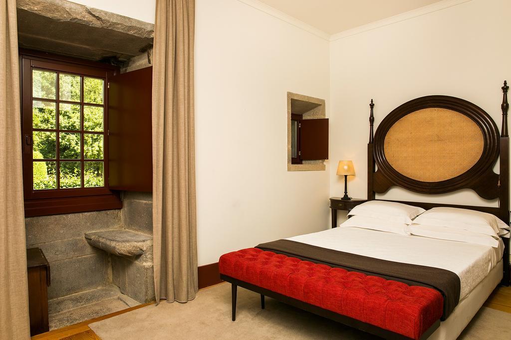 Quarto Superior com Cama de Casal ou 2 de Solteiro